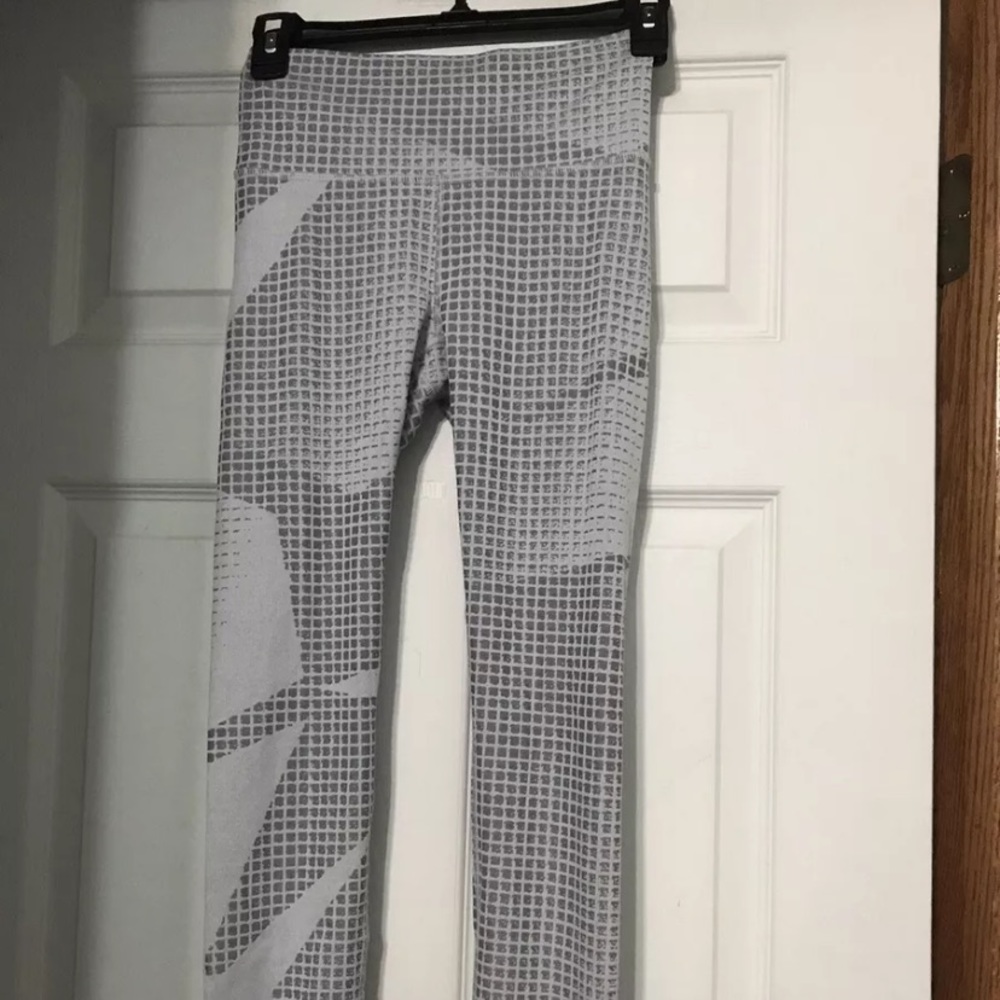 Women’s Under Armour Compression Leggings XS